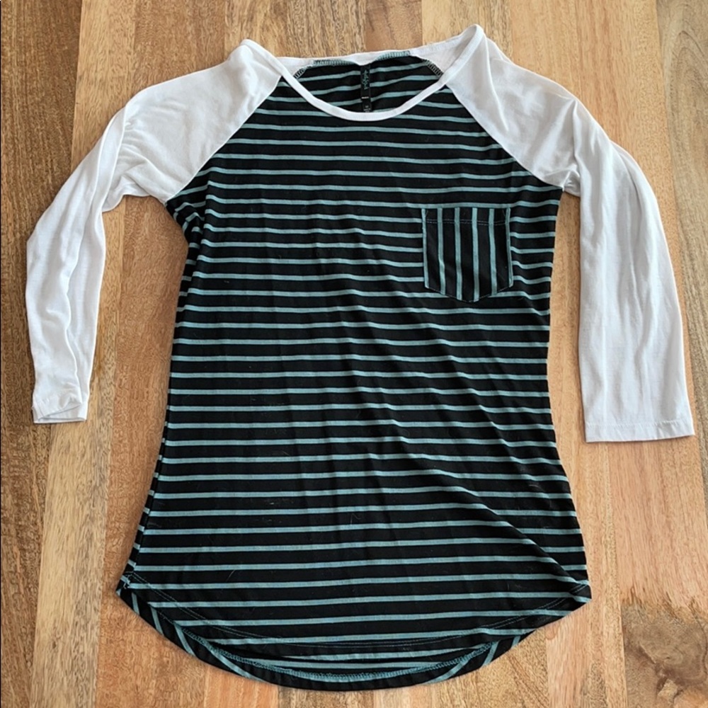 RVCA top